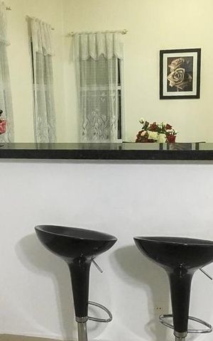 Casa à venda com 138m², 3 quartos e 3 vagasSala