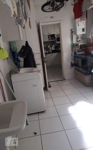 Apartamento à venda com 160m², 3 quartos e 2 vagas Apartamento à venda com 160m², 3 quartos e 2 vagasarea de serviço