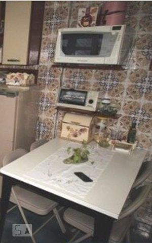 Casa à venda com 295m², 4 quartos e 3 vagas Casa à venda com 295m², 4 quartos e 3 vagasCozinha