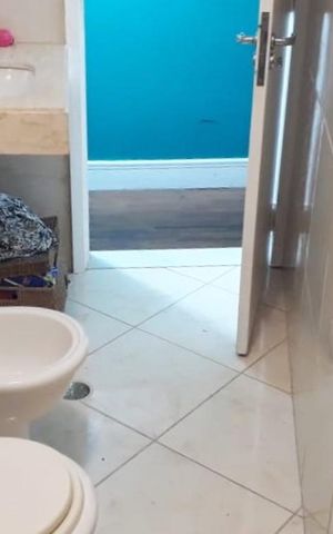 Apartamento à venda com 130m², 3 quartos e sem vaga Apartamento à venda com 130m², 3 quartos e sem vagaBanheiro