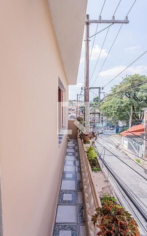 Casa para alugar com 110m², 3 quartos e 1 vaga Casa para alugar com 110m², 3 quartos e 1 vagaVaranda da Sala