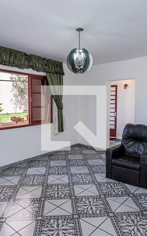 Casa para alugar com 110m², 3 quartos e 1 vaga Casa para alugar com 110m², 3 quartos e 1 vagaSala
