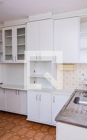 Casa para alugar com 110m², 3 quartos e 1 vaga Casa para alugar com 110m², 3 quartos e 1 vagaCozinha