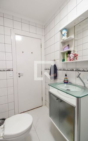 Casa à venda com 267m², 3 quartos e 4 vagas Casa à venda com 267m², 3 quartos e 4 vagasBanheiro