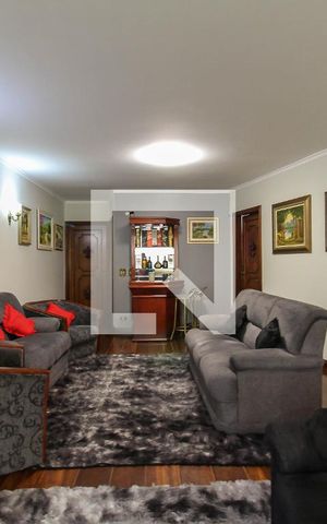 Casa à venda com 267m², 3 quartos e 4 vagas Casa à venda com 267m², 3 quartos e 4 vagasSala