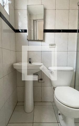 Casa para alugar com 20m², 1 quarto e sem vaga Casa para alugar com 20m², 1 quarto e sem vagaBanheiro