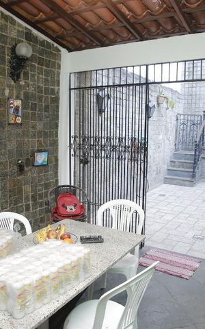 Casa à venda com 196m², 3 quartos e 1 vagaCopa