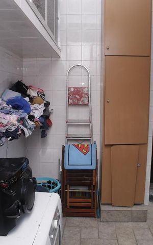 Casa à venda com 196m², 3 quartos e 1 vagaÁrea de Serviço