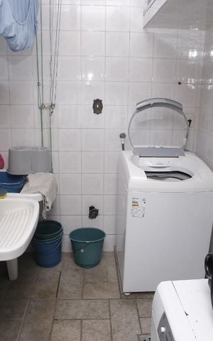 Casa à venda com 196m², 3 quartos e 1 vagaÁrea de Serviço