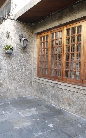 Casa à venda com 196m², 3 quartos e 1 vagaFachada