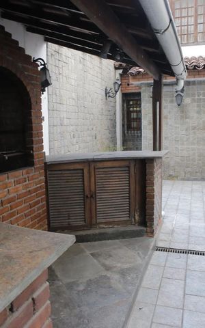 Casa à venda com 196m², 3 quartos e 1 vagaChurrasqueira
