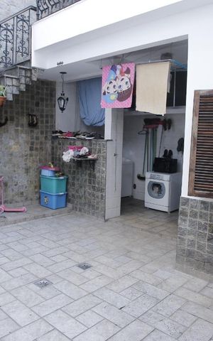 Casa à venda com 196m², 3 quartos e 1 vagaQuintal