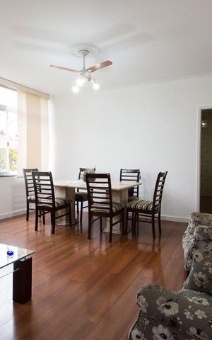 Apartamento à venda com 110m², 2 quartos e sem vagaSala