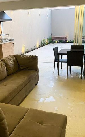 Casa à venda com 350m², 2 quartos e 2 vagasSala 1
