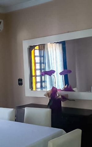 Casa à venda com 235m², 3 quartos e 3 vagasSala