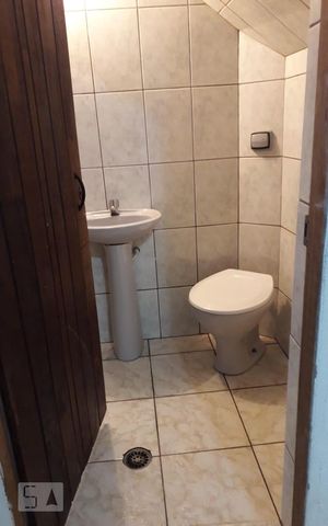 Casa à venda com 296m², 3 quartos e 4 vagas Casa à venda com 296m², 3 quartos e 4 vagasLavabo