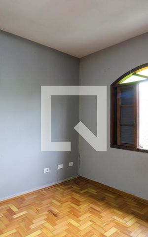 Casa à venda com 224m², 3 quartos e 3 vagas Casa à venda com 224m², 3 quartos e 3 vagasQuarto 3