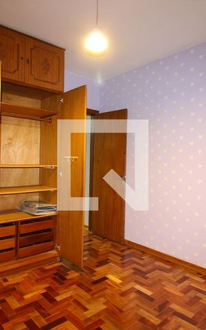 Casa à venda com 224m², 3 quartos e 3 vagas Casa à venda com 224m², 3 quartos e 3 vagasQuarto 2