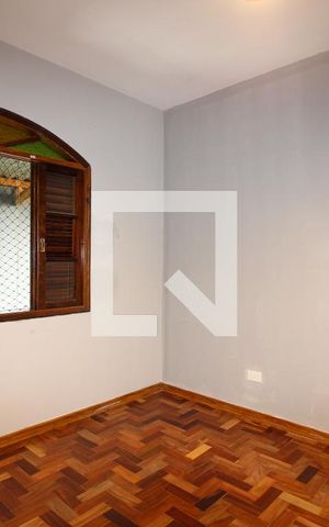 Casa à venda com 224m², 3 quartos e 3 vagas Casa à venda com 224m², 3 quartos e 3 vagasQuarto 2