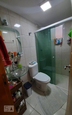 Apartamento para alugar com 51m², 2 quartos e sem vaga Apartamento para alugar com 51m², 2 quartos e sem vagaBanheiro