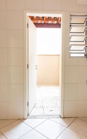 Casa de condomínio à venda com 80m², 2 quartos e 2 vagasCozinha