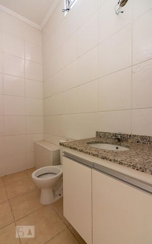 Casa de condomínio à venda com 80m², 2 quartos e 2 vagasBanheiro