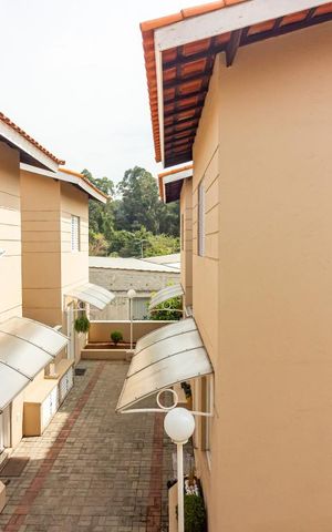 Casa de condomínio à venda com 80m², 2 quartos e 2 vagasVista 