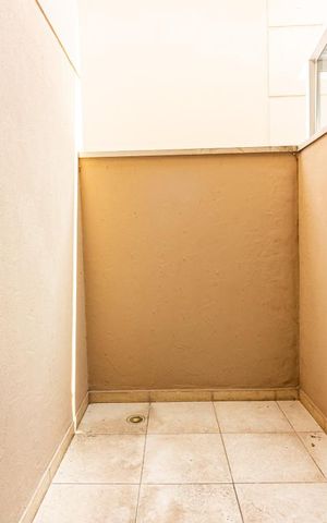 Casa de condomínio à venda com 80m², 2 quartos e 2 vagasÁrea de Serviço