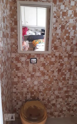 Apartamento à venda com 143m², 3 quartos e 1 vaga Apartamento à venda com 143m², 3 quartos e 1 vagaBanheiro de Serviço