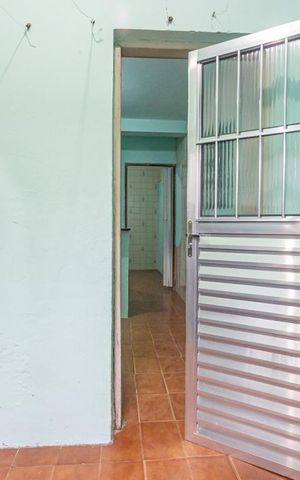 Casa para alugar com 50m², 1 quarto e sem vagaÁrea de Seviço