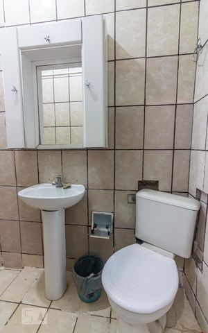 Casa para alugar com 50m², 1 quarto e sem vagaBanheiro