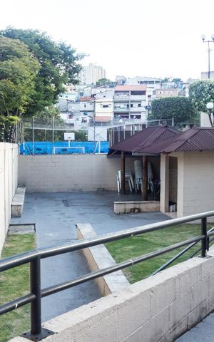 Apartamento para alugar com 45m², 2 quartos e 2 vagas Apartamento para alugar com 45m², 2 quartos e 2 vagasÁrea comum - Churrasqueira