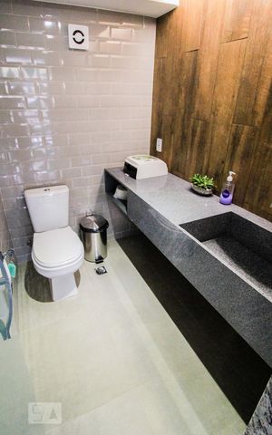 Apartamento para alugar com 67m², 1 quarto e 1 vaga Apartamento para alugar com 67m², 1 quarto e 1 vagaBanheiro do Prédio