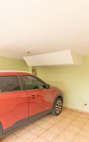 Casa à venda com 150m², 3 quartos e 2 vagasGaragem 