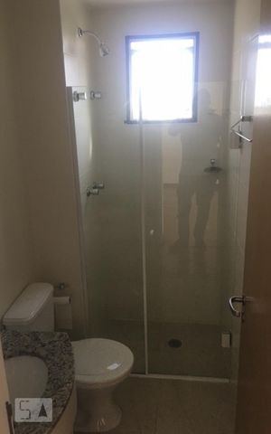 Studio à venda com 63m², 2 quartos e 1 vaga Studio à venda com 63m², 2 quartos e 1 vagaBanheiro