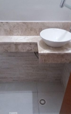 Casa de condomínio para alugar com 62m², 2 quartos e 1 vaga