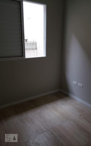 Casa de condomínio para alugar com 62m², 2 quartos e 1 vaga