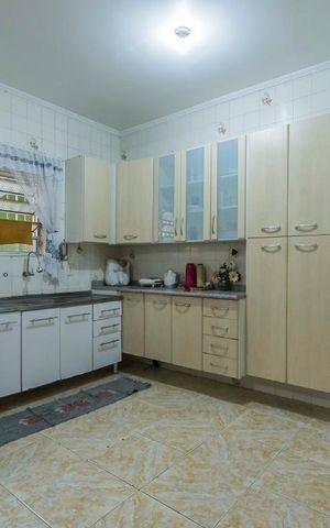 Casa para alugar com 250m², 4 quartos e 4 vagas1o. Andar - Cozinha