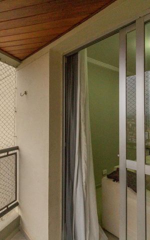 Apartamento à venda com 64m², 2 quartos e 1 vaga Apartamento à venda com 64m², 2 quartos e 1 vagaVaranda