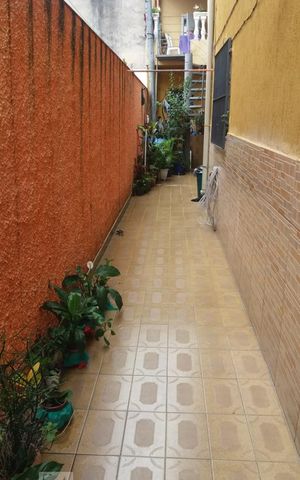 Casa à venda com 122m², 3 quartos e 3 vagas Casa à venda com 122m², 3 quartos e 3 vagasCorredor
