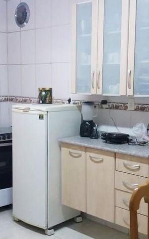 Casa à venda com 122m², 3 quartos e 3 vagas Casa à venda com 122m², 3 quartos e 3 vagasCozinha