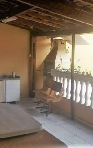 Casa à venda com 122m², 3 quartos e 3 vagas Casa à venda com 122m², 3 quartos e 3 vagasChurrasqueira