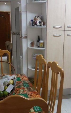 Casa à venda com 122m², 3 quartos e 3 vagas Casa à venda com 122m², 3 quartos e 3 vagasCozinha