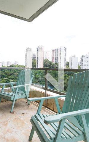Apartamento à venda com 300m², 4 quartos e 3 vagas Apartamento à venda com 300m², 4 quartos e 3 vagasVaranda da Sala