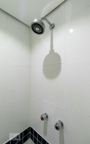 Studio à venda com 30m², 1 quarto e 1 vaga Studio à venda com 30m², 1 quarto e 1 vagaBanheiro