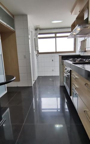 Apartamento à venda com 103m², 3 quartos e 2 vagas Apartamento à venda com 103m², 3 quartos e 2 vagasCozinha