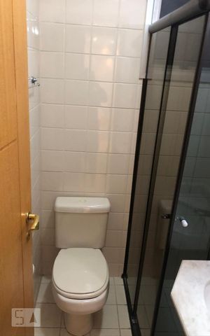 Apartamento para alugar com 47m², 2 quartos e 1 vaga Apartamento para alugar com 47m², 2 quartos e 1 vagaBanheiro