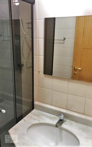 Apartamento para alugar com 47m², 2 quartos e 1 vaga Apartamento para alugar com 47m², 2 quartos e 1 vagaBanheiro