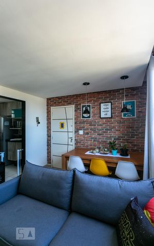 Apartamento à venda com 55m², 2 quartos e 1 vagaSala