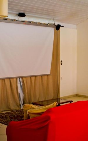 Casa para alugar com 300m², 4 quartos e 8 vagas